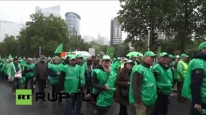 Bu ölkədə dövlət işçilərinin kütləvi tətili başladı