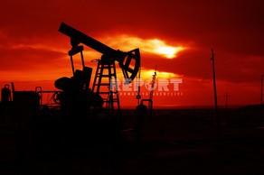 “​Petroleum World“: Neftin qiyməti 100 dollar səviyyəsinə qayıtmayacaq