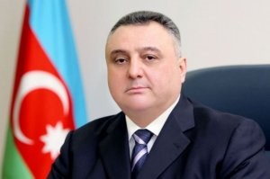 Eldar Mahmudov daha bir nazirdən böyük “xərac” alıbmış…