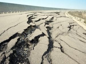 İsmayıllıda torpaq sürüşməsi