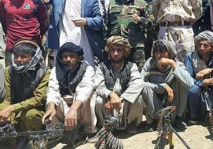 “2015 Taliban üçün uğurlu il oldu“ - Amerikalı general