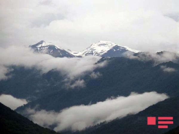 Zaqatalaya qar yağıb