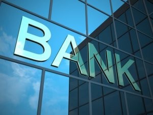 Bakıdakı banklar xüsusi iş rejiminə keçirilir