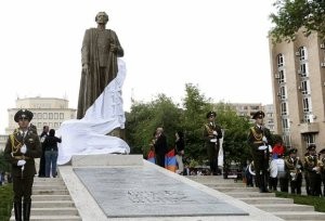 Ermənistandan Rusiyaya sərt reaksiya: “Öz abidələrinə baxsınlar”