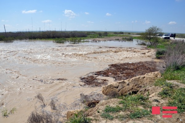 İsmayıllıda təbii fəlakət: 10-dan çox kəndi sel basıb, evlər, yollar, körpülər dağılıb