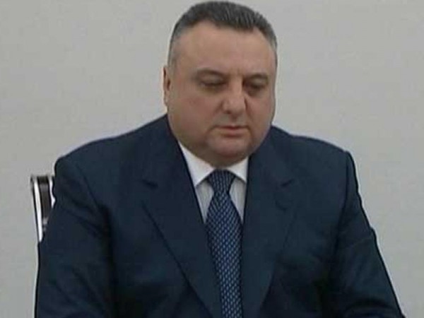 “Eldar Mahmudovun əlində 2800-dən çox seks videoları var...”