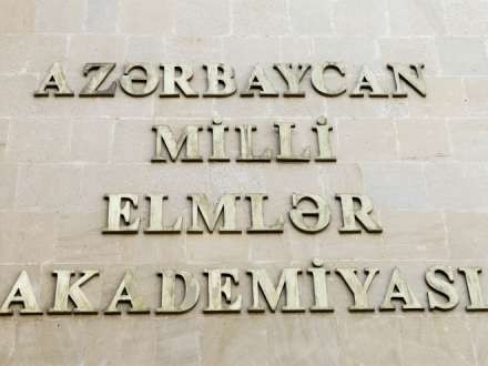 AMEA-nın magistr diplomunun nümunəsi təsdiqlənib