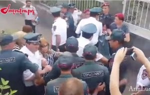 Yerevanda Səfilyanın tərəfdarları həbs olunur