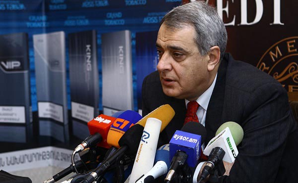 “Ermənilərin xalq, millət, dövlət kimi ləyaqəti təhqir olunur” - Şahnazaryan