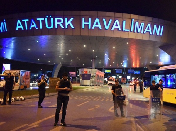 Ərdoğan: “Terror aktı ilə bağlı 20-dək İŞİD üzvü həbs olunub”