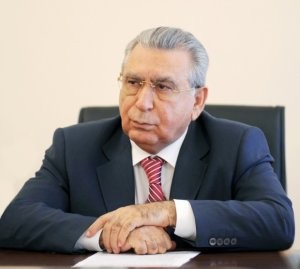 Ramiz Mehdiyev yeni məqalə yazdı