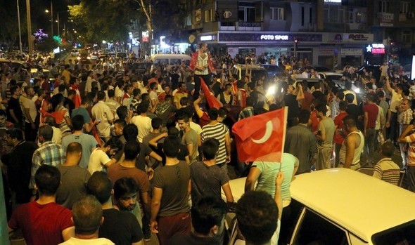 Türkiyədə baş vermiş hərbi çevriliş cəhdi nəticəsində 60 nəfər həyatını itirib - YENİLƏNİB