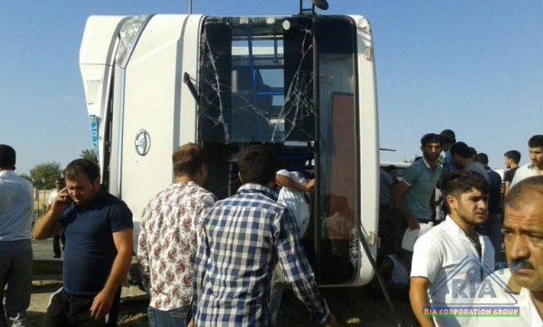 Bakıda avtobus qəzası: 21 yaralı  -YENİLƏNİB