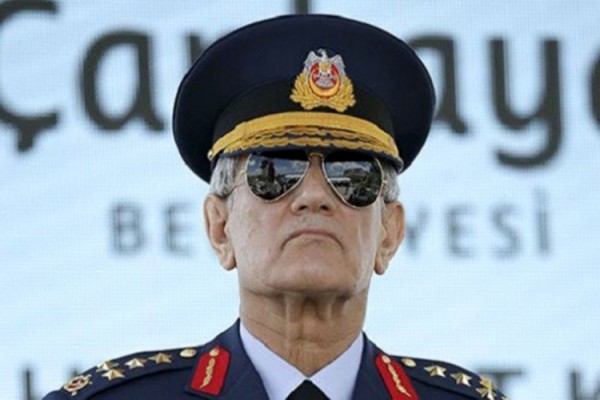 General Akın Öztürk hərbi çevrilişdə iştirakını etiraf edib