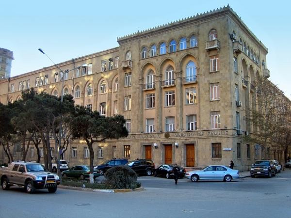 Maliyyə Nazirliyi dövlət büdcəsinin gəlir və xərclərini açıqlayıb