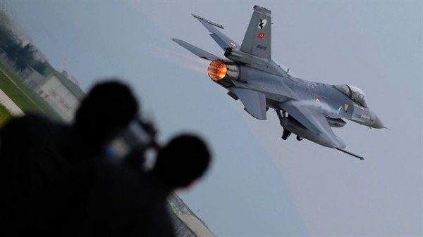 Türk qırıcıları havaya qalxdı: 20 terrorçu öldürüldü