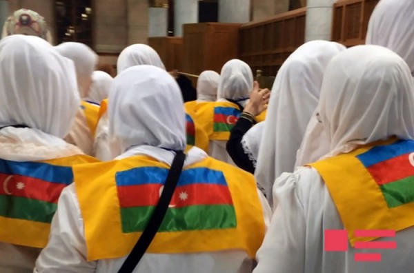Azərbaycanlı zəvvarlara viza verilməsi ilə bağlı sənəd qəbulu başlayıb