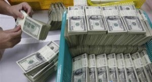 Neft Fondu 26 banka 50 milyon dollar satdı