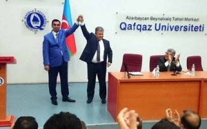 Elmar Qasımov Qafqaz Universitetinin rektorunu belə yola saldı