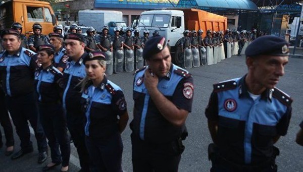 Yerevanda iğtişaşlar davam edir