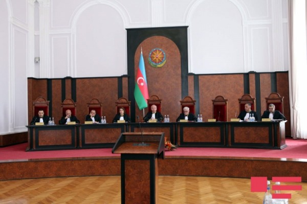 Konstitusiya Məhkəməsi Referendum Aktına müsbət rəy verdi