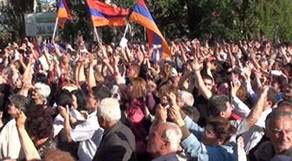 Ermənistanda müxalifətin növbəti mitinqi başlayıb