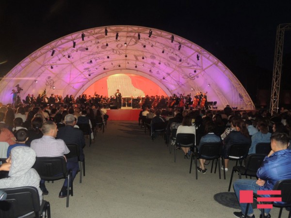 Qəbələdə VIII Beynəlxalq Musiqi Festivalının açılışı oldu - FOTO