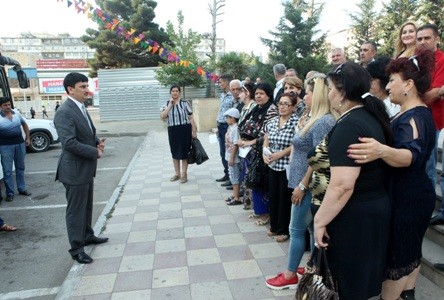 Nazirlik 32 nəfər əlili Şəkiyə istirahətə göndərdi