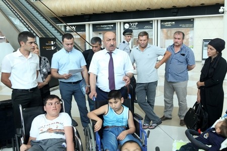 Nazirlik daha 24 əlil uşağı Türkiyəyə müalicəyə göndərdi