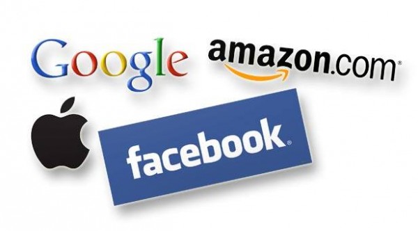 “Amazon” və “Facebook” neft nəhəngini ilk beşlikdən çıxarıb