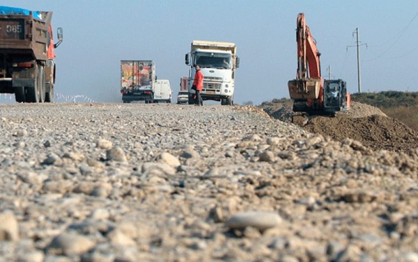 Biləsuvar rayonunda yol tikintisi ilə bağlı SƏRƏNCAM