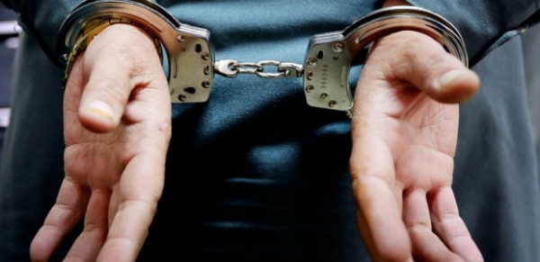 Bakıda falçı adı ilə vətəndaşları qarət edən şəxs tutuldu