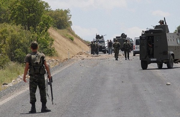 Türkiyədə hərbi maşın partladıldı - 3 şəhid