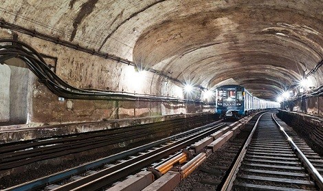 Paytaxtda daha 3 metro tikilir