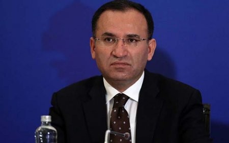 “Qafqaz” Universitetinin türkiyəli müəllimləri həbs ediləcək?