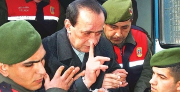 Türk mafiyasının əfsanəvi lideri xəstəxanaya düşdü