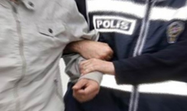 Ankarada hərbi çevrilişlə əlaqədə şübhəli bilinən 22 hərbi hakim həbs olunub