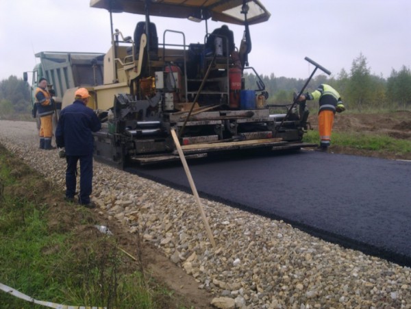 Oğuz rayonunda yol tikintisinə 1,55 milyon manat ayrılıb