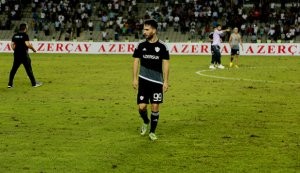 Respublika stadionunun direktoru biabırçı ot örtüyü haqda