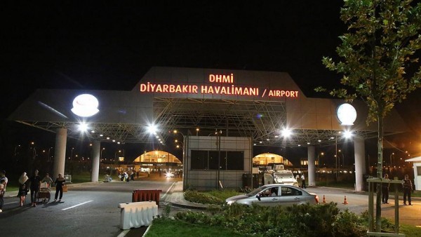 Türkiyə hava limanı raket atəşinə tutulub