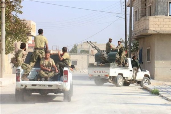 Azad Suriya Ordusu 3 kəndi YPG-dən alıb, Münbicə doğru irəliləyir  - FOTOLAR