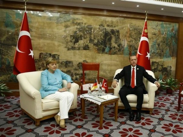 Ərdoğan və Merkel arasında görüş keçirilib