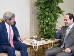 -Misir prezidentinin mühafizəçisi Kerrini yoxlamaq istədi