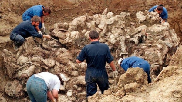 Fəllucada İŞİD terrorçularının kütləvi qəbri aşkarlanıb