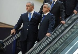 Sarkisyan “Milli konsensus“ hökuməti yaradır