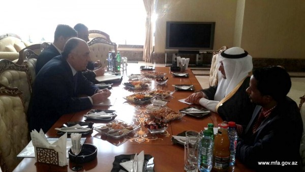Elmar Məmmədyarov İslam Əməkdaşlıq Təşkilatının baş katibi ilə görüşüb