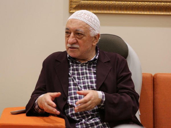 Türkiyə ABŞ-dan Gülənin həbsini tələb etdi