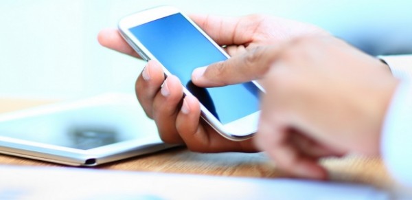 Smartfon üçün sınmayan ekran icad olundu