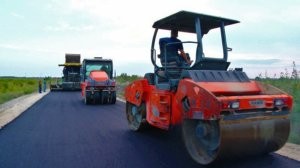 Salyana 5 yaşayış məntəqəsini birləşdirən yol çəkilir