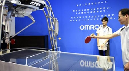 Yapon robotu dünyada ilk dəfə stolüstü tennis üzrə məşqçi statusu alıb